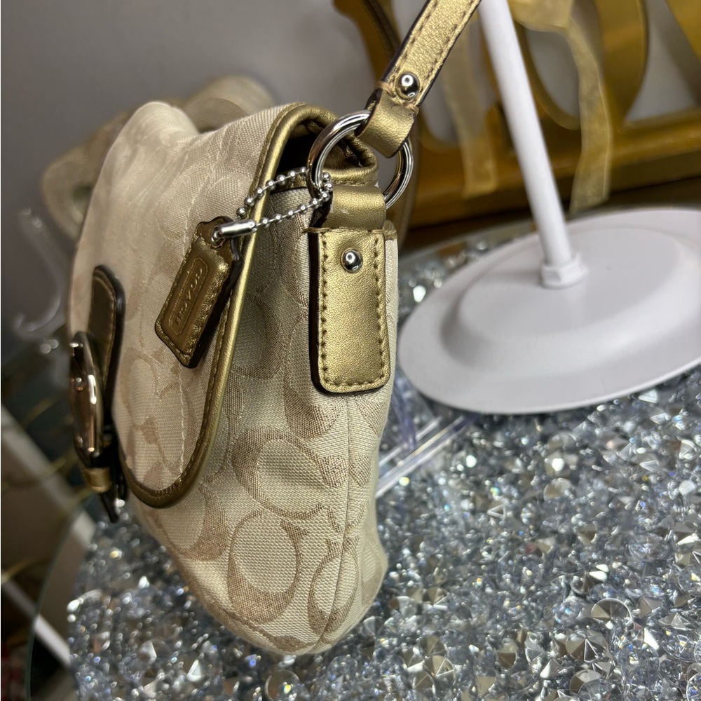 Coach Soho signature C jacquard crossbody bag with gold leather trim EUC - Picture 8 of 12